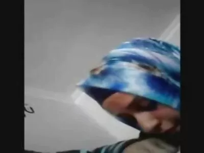 सुंदर चेहरा असलेल्या मुलीसाठी कॅमेरावर सेक्स ही नेहमीची गोष्ट आहे