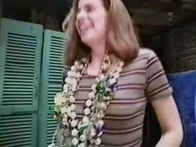 Busty वकील फूहड़ बाहेर जोरदार pounded आहे