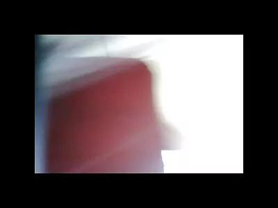 लहान मुलांनी छान सेक्स करण्यात मदत केल्याबद्दल उंच शेजाऱ्याला बक्षीस दिले
